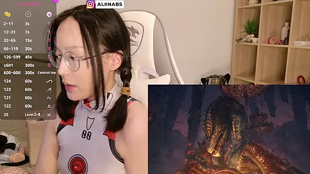 Snapshot of aliiiiiina chatting on 01-11-25, 05:07 aliiiiiina online show from 01-11-25, 05:07