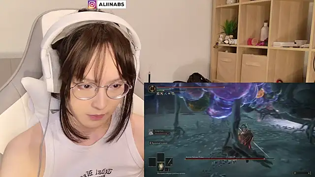 Snapshot of aliiiiiina chatting on 01-26-25, 06:49 aliiiiiina online show from 01-26-25, 06:49