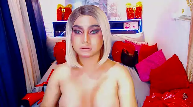 Snapshot of TsGoddessNhicolle chatting on 01-25-25, 02:04 TsGoddessNhicolle online show from 01-25-25, 02:04