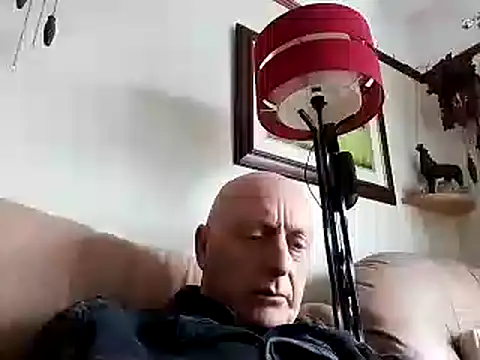 keeenn11 online show from 02-14-25, 04:09