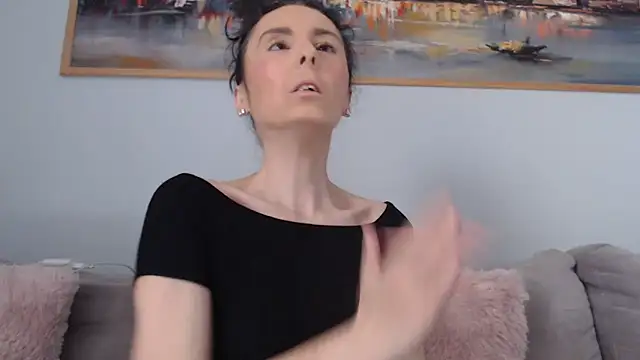 cleophee online show from 04-18-26, 07:01