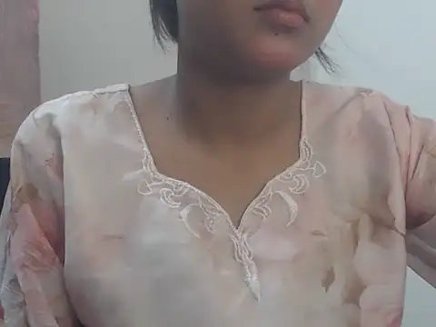 Snapshot of NancyRuvi chatting on 04-27-26, 06:06 NancyRuvi online show from 04-27-26, 06:06