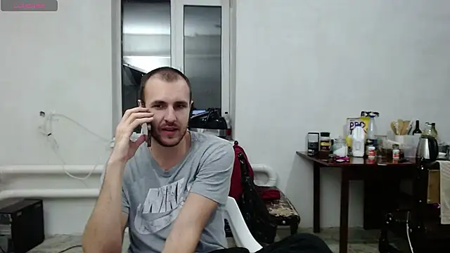 Snapshot of Raamoss chatting on 12-27-24, 06:31 Raamoss online show from 12-27-24, 06:31