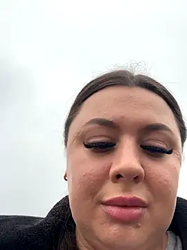 Sara Slow online show from 12-21-25, 12:45