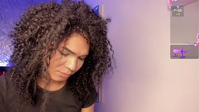 vennus1  online show from 12-22-25, 03:58