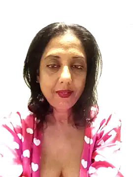 Snapshot of Mahi4luv chatting on 09-22-25, 12:01 Mahi4luv online show from 09-22-25, 12:01