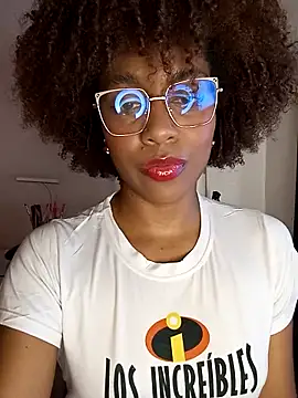 thaimy  online show from 04-20-26, 02:36