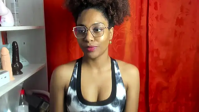 Snapshot of thaimy_ chatting on 05-22-26, 02:51 thaimy online show from 05-22-26, 02:51