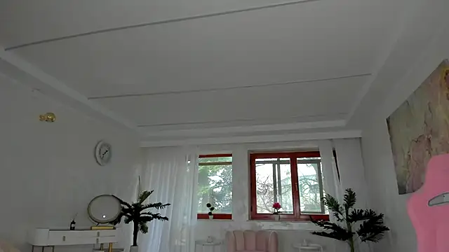 TiffanyHouston  online show from 12-08-24, 07:26