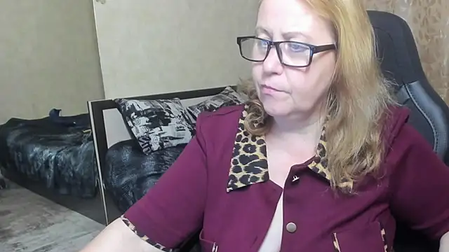 Frau Marta online show from 11-14-25, 10:51