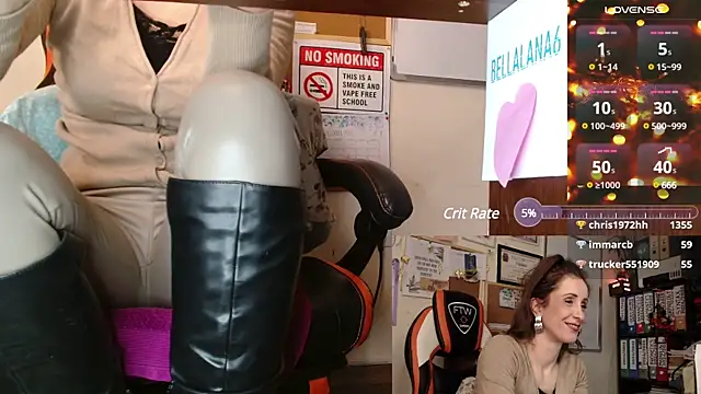 Snapshot of LanaSix chatting on 12-20-24, 07:39 LanaSix online show from 12-20-24, 07:39