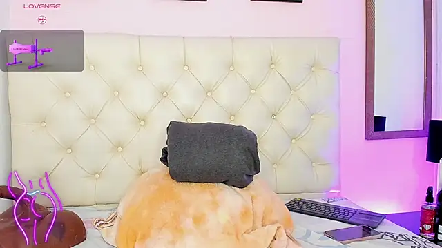 WhitneyWells online show from 03-01-26, 06:26