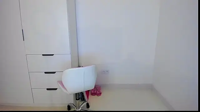 MiaStripDance online show from 03-12-26, 05:41