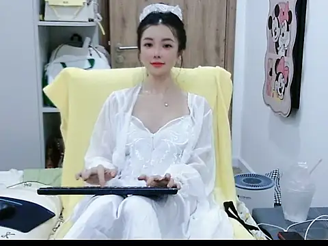 Snapshot of Cute_Ruby01 chatting on 05-22-26, 11:27 Cute Ruby01 online show from 05-22-26, 11:27
