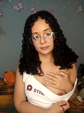 Snapshot of NinaSweet2 chatting on 02-09-26, 04:16 NinaSweet2 online show from 02-09-26, 04:16