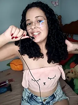 Snapshot of NinaSweet2 chatting on 02-19-26, 03:57 NinaSweet2 online show from 02-19-26, 03:57