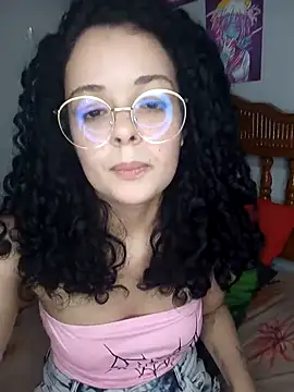 Snapshot of NinaSweet2 chatting on 02-20-26, 05:59 NinaSweet2 online show from 02-20-26, 05:59