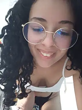 Snapshot of NinaSweet2 chatting on 07-29-26, 05:22 NinaSweet2 online show from 07-29-26, 05:22