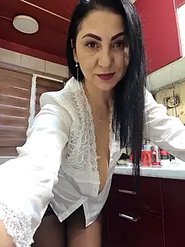 Snapshot of charrlote_love chatting on 01-31-25, 02:17 charrlote love online show from 01-31-25, 02:17