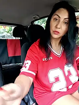 Snapshot of charrlote_love chatting on 09-12-25, 11:32 charrlote love online show from 09-12-25, 11:32