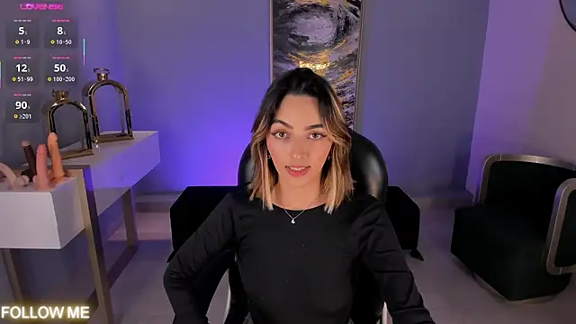 MelissaMoore  online show from 10-24-25, 03:03