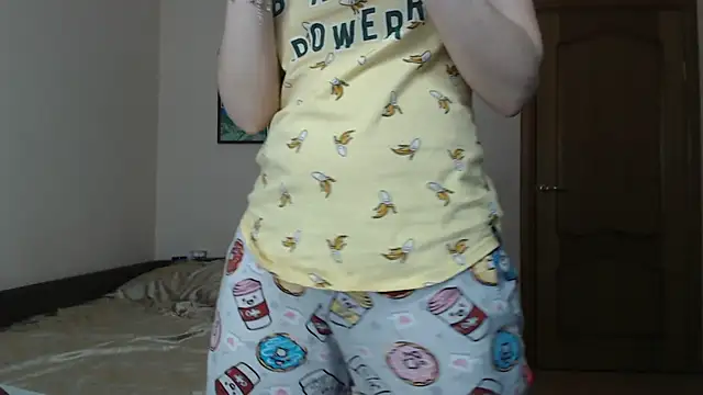 SugarTati online show from 04-15-26, 04:47