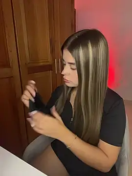 Miss valeriaa online show from 03-27-26, 11:04