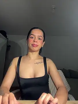 Snapshot of xlovelygirlx chatting on 01-03-25, 11:12 xlovelygirlx online show from 01-03-25, 11:12