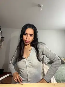 Snapshot of xlovelygirlx chatting on 01-04-25, 09:09 xlovelygirlx online show from 01-04-25, 09:09