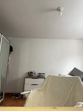 Snapshot of xlovelygirlx chatting on 02-15-25, 08:11 xlovelygirlx online show from 02-15-25, 08:11