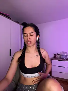 Snapshot of xlovelygirlx chatting on 03-01-25, 09:07 xlovelygirlx online show from 03-01-25, 09:07