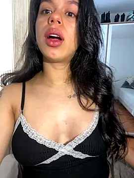 Snapshot of xlovelygirlx chatting on 09-13-25, 06:18 xlovelygirlx online show from 09-13-25, 06:18