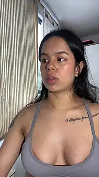 Snapshot of xlovelygirlx chatting on 10-10-25, 05:45 xlovelygirlx online show from 10-10-25, 05:45