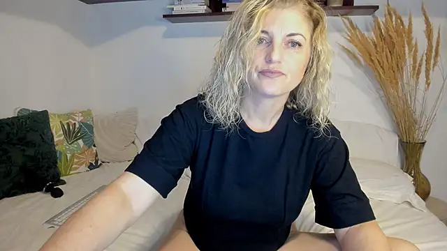 Jadore able online show from 04-23-26, 01:40