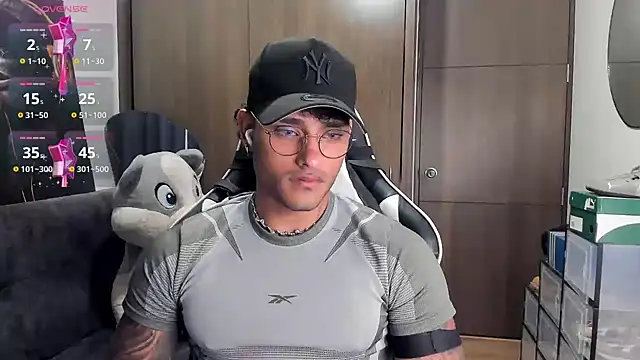 Alessandro Vanni online show from 10-28-25, 02:15