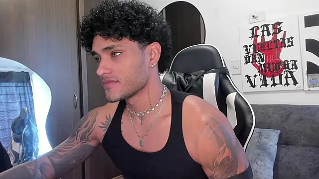 Alessandro Vanni online show from 02-12-26, 02:34