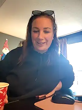 Canadian BBW online show from 12-23-24, 08:47