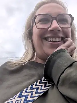 Canadian BBW online show from 04-01-26, 11:35