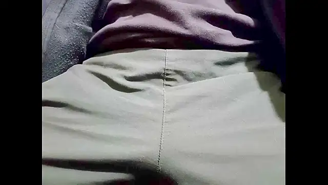 hairyuncut00 online show from 01-20-25, 09:43