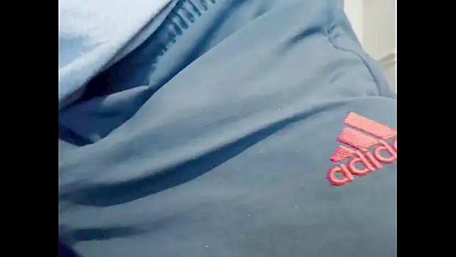 hairyuncut00 online show from 10-02-25, 05:09