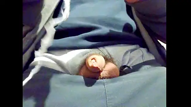 hairyuncut00 online show from 03-17-26, 02:27