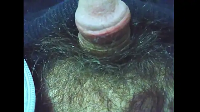 hairyuncut00 online show from 06-11-26, 10:41