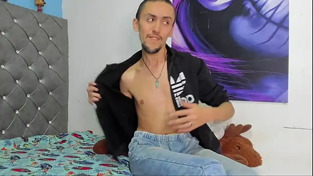 Snapshot of Karol_fenixx chatting on 11-05-25, 12:21 Karol fenixx online show from 11-05-25, 12:21