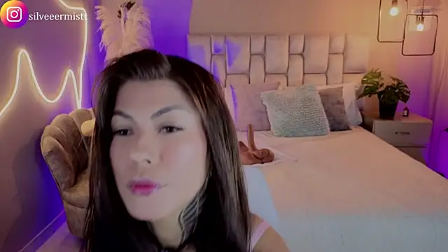 Snapshot of pamela_reyes_ chatting on 04-30-26, 02:56 pamela reyes online show from 04-30-26, 02:56