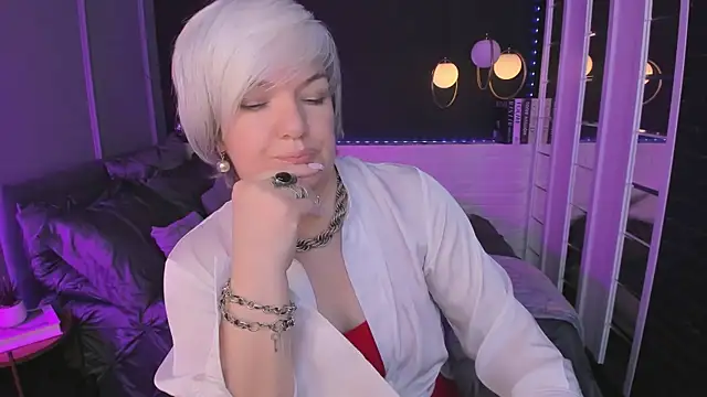 Snapshot of CarmenSoft chatting on 05-06-26, 09:14 CarmenSoft online show from 05-06-26, 09:14