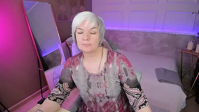Snapshot of CarmenSoft chatting on 05-16-26, 10:36 CarmenSoft online show from 05-16-26, 10:36