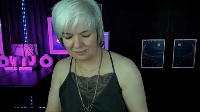 Snapshot of CarmenSoft chatting on 05-18-26, 04:18 CarmenSoft online show from 05-18-26, 04:18
