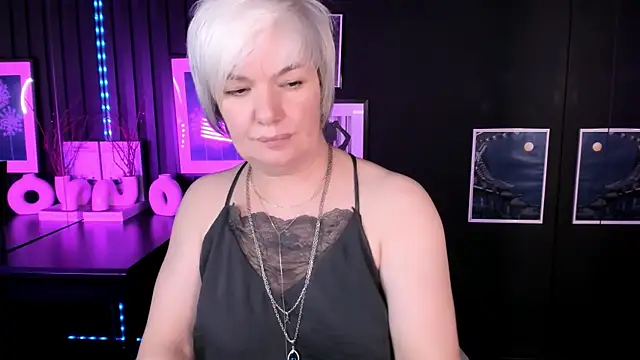 Snapshot of CarmenSoft chatting on 05-19-26, 01:56 CarmenSoft online show from 05-19-26, 01:56