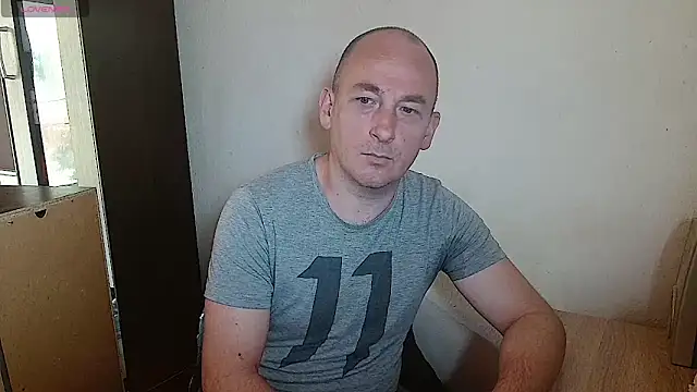 Snapshot of Johan___Barker chatting on 04-28-26, 10:42 Johan Barker online show from 04-28-26, 10:42