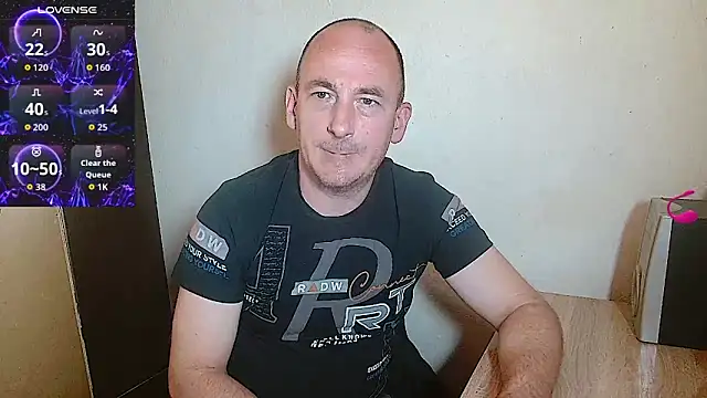 Snapshot of Johan___Barker chatting on 05-29-26, 11:08 Johan Barker online show from 05-29-26, 11:08